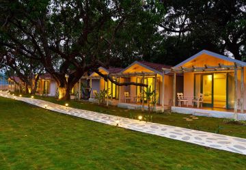 Magical 4 Days 3 Nights arrive to goa bus stop pick up  transfer to hotel Vacation Package