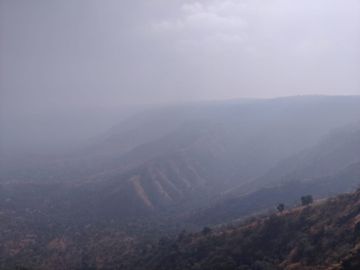 Economically and Luxurious Mahabaleshwar Honeymoon 3 Days Package  @8499 INR From Ex- Mumbai/Pune by Private Car with Best Services