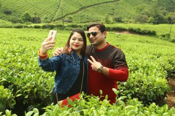 5 Days 4 Nights cochin to munnar Hill Stations Holiday Package