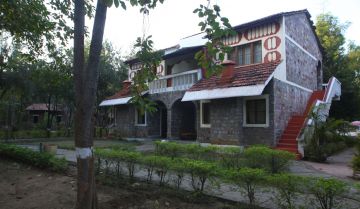 Family Getaway 3 Days 2 Nights bandhavgarh Family Holiday Package