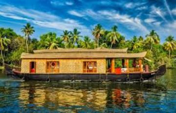 3 Days 2 Nights pickup point to cochin to alleppey Tour Package