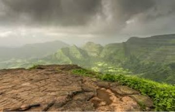 Family Getaway 3 Days mumbai Trip Package