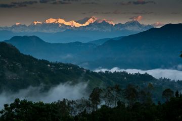 Heart-warming 3 Days 2 Nights darjeeling Weekend Getaways Vacation Package