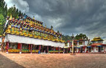 3 Days 2 Nights drive back to bagdogra airport to meet  greet on arrival at bagdogra airport  transfer to darjeeling Holiday Package