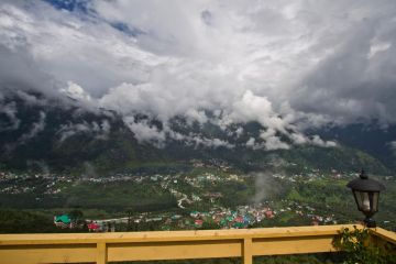 5 Days 4 Nights Manali Tour Package by Swaraj Holidays