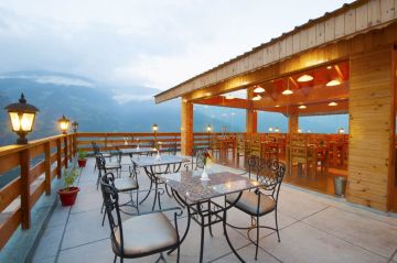 5 Days 4 Nights Manali Tour Package by Swaraj Holidays