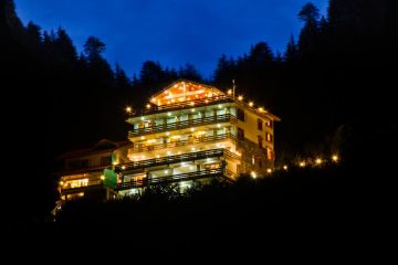 5 Days 4 Nights Manali Tour Package by Swaraj Holidays
