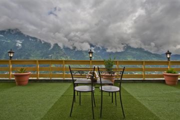 5 Days 4 Nights Manali Tour Package by Swaraj Holidays