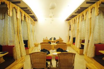 Beautiful 4 Days srinagar, pahalgam with srinagar airport Holiday Package