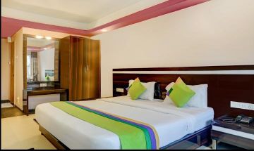 Experience 3 Days 2 Nights mahabaleshwar Family Vacation Package