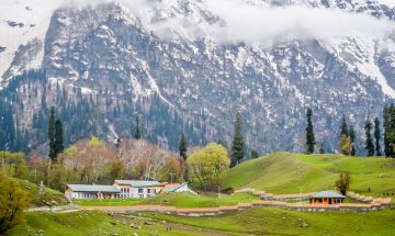 4 Days 3 Nights goa, srinagar with sonmarg gulmarg srinagar Cruise Trip Package