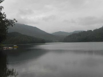 Family Getaway 4 Days munnar Vacation Package