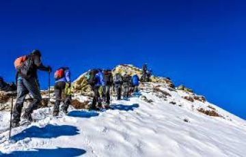 Family Getaway 7 Days DROP SRINAGAR to gulmarg Tour Package