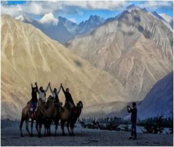 5 Days Leh, NUbra, Pangong and Kardongla Walking Holiday Package
