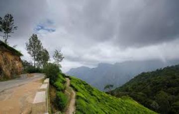 Magical 5 Days Kochi to munnar Vacation Package