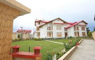 5 Days 4 Nights srinagar Nature Tour Package