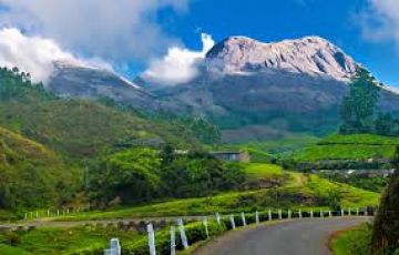 Ecstatic 4 Days Kochi to munnar Holiday Package