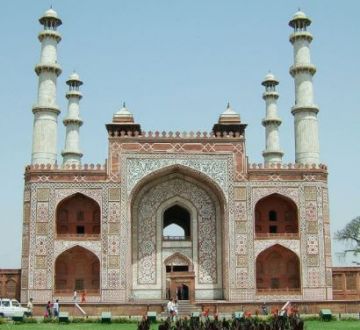 Best 2 Days NEW DELHI to Agra Mathura- Vrindavan Holiday Package