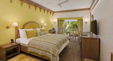 Heart-warming 4 Days delhi to mussoorie Friends Trip Package