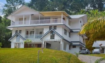 Best 5 Days Cochin to munnar Holiday Package