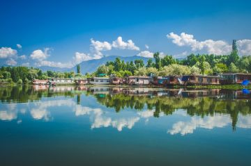6 Days 5 Nights Srinagar to gulmarg Family Trip Package