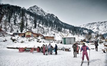 Pleasurable 5 Days 4 Nights manali and Holiday Package