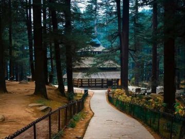 Beautiful 6 Days delhi to manali Honeymoon Holiday Package