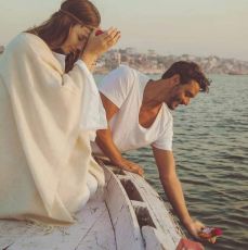 Beautiful 4 Days sun rise boating tour and departure transfer Trip Package