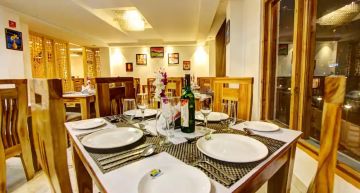 5 Days 4 Nights Delhi to manali Honeymoon Holiday Package