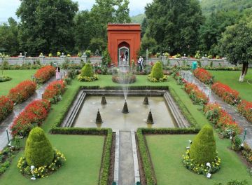 Ecstatic 4 Days srinagar airport Vacation Package