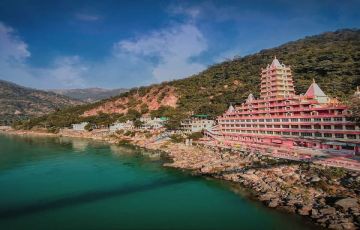 Heart-warming 6 Days 5 Nights new delhi Luxury Tour Package