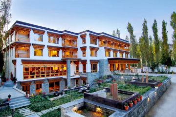 9 Days delhi to leh Family Holiday Package
