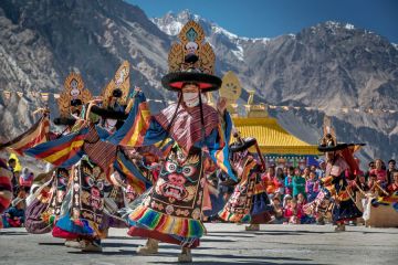 9 Days delhi to leh Family Holiday Package