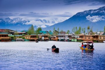 Amazing 5 Days 4 Nights srinagar Tour Package