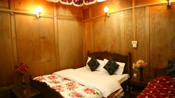 Magical 5 Days 4 Nights gulmarg Family Tour Package