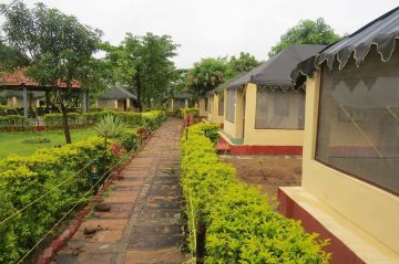 Family Getaway 3 Days 2 Nights nagpur Luxury Vacation Package