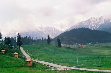 4 Days 3 Nights srinagar to gulmarg Holiday Package