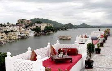 Heart-warming 3 Days 2 Nights udaipur Culture and Heritage Trip Package
