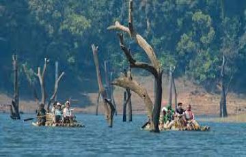 Experience 4 Days 3 Nights thekkady Holiday Package