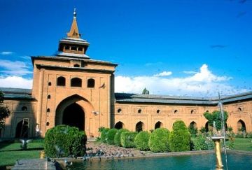 Heart-warming 3 Days 2 Nights srinagar Vacation Package