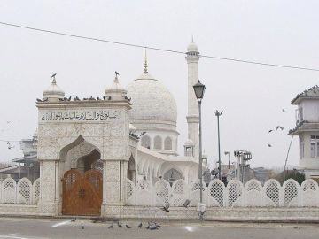 Heart-warming 3 Days 2 Nights srinagar Vacation Package