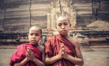 RILIGIOUS TOURS VARANASI ALLAHABAD AYODHYA CHITRAKOOT LUCKNOW 7 DAYS