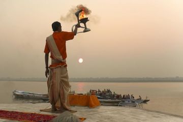 RILIGIOUS TOURS VARANASI ALLAHABAD AYODHYA CHITRAKOOT LUCKNOW 7 DAYS