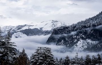 4 Days delhi with manali Hill Stations Trip Package