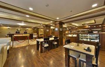 Experience 3 Days 2 Nights srinagar Luxury Tour Package