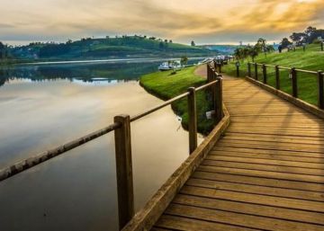 Experience 4 Days airport to kandy Holiday Package