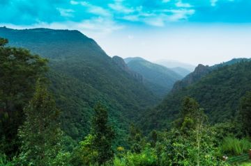 5 Days 4 Nights daringbadi Family Tour Package