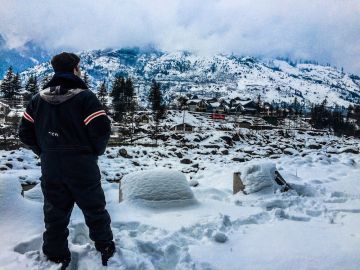 Family Getaway 4 Days rohtang pass Trip Package