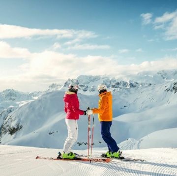 Magical 6 Days 5 Nights manikaran Vacation Package