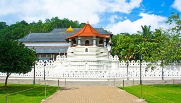 3 Days 2 Nights airport to kandy Holiday Package